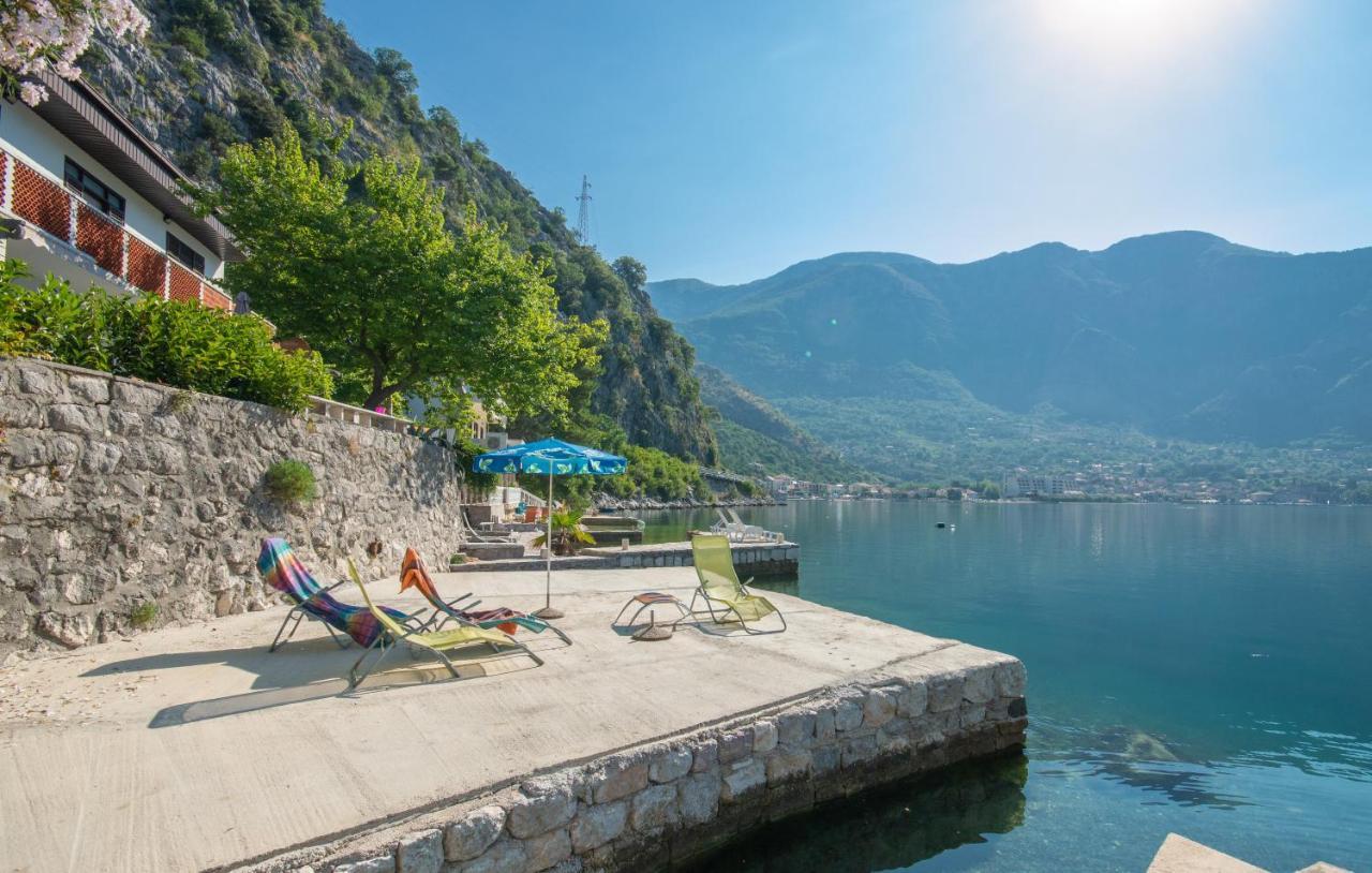 Apartmani Mrsic Risan Dış mekan fotoğraf