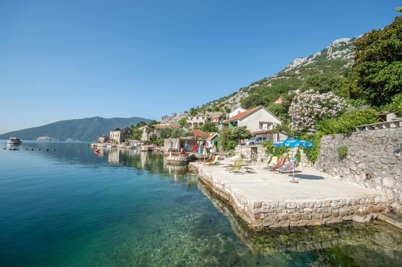 Apartmani Mrsic Risan Dış mekan fotoğraf